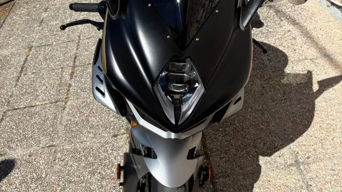 MV Agusta F3 800 Competizione (2025 - 26)  (4)