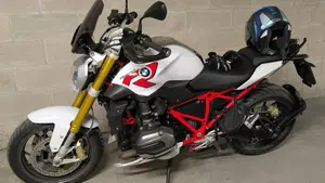 Bmw R 1200 R (2015 - 16)  (2)
