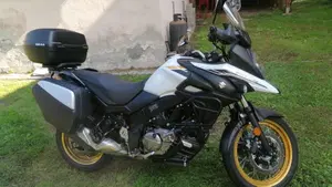 Suzuki V-Strom 650XT (2021 - 25)  (4)