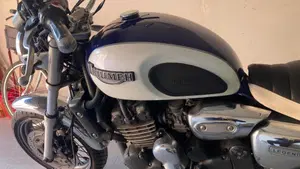 Triumph Legend TT 900 (1998 - 02)  (3)