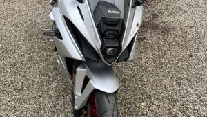 Suzuki GSX-8R (2024 - 26)  (5)