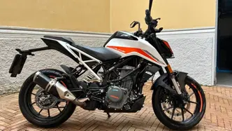 KTM 390 Duke (2021 - 23) usata