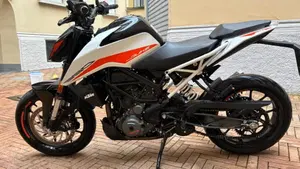 KTM 390 Duke (2021 - 23)  (3)