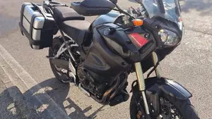 Yamaha XT1200Z Super Ténéré First Edition (2010 - 11)  (2)