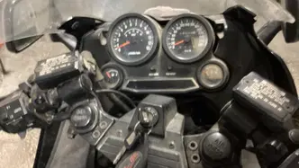 Kawasaki gpz 1000 epoca