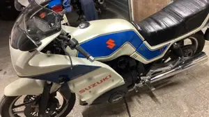 Suzuki   (2)