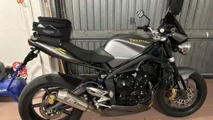 Triumph Street Triple R (2009 - 12)  (4)
