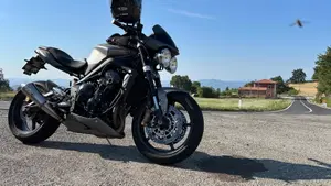Triumph Street Triple R (2009 - 12)  (5)