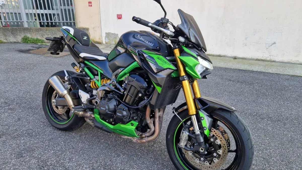 Kawasaki Z 900 SE (2022 - 24)  (2)