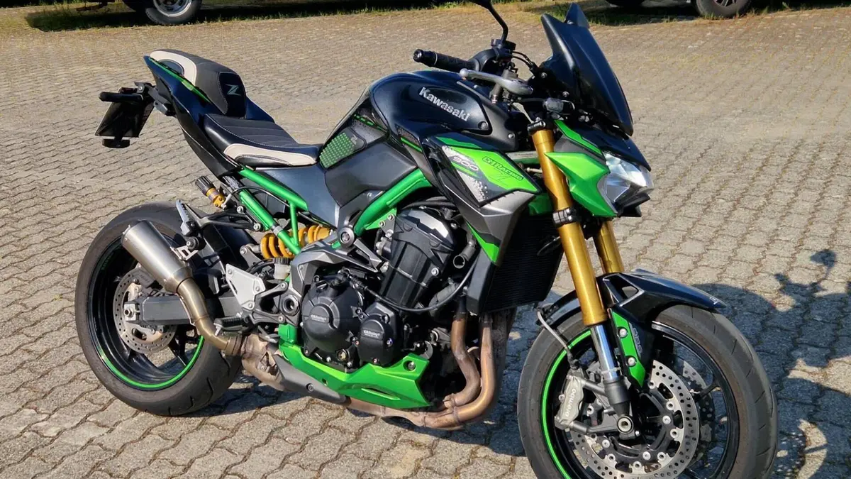 Kawasaki Z 900 SE (2022 - 24)  (6)