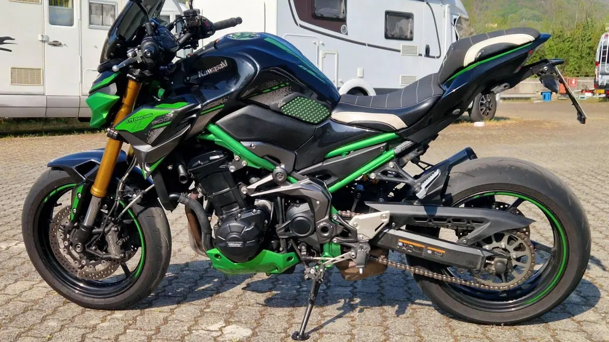 Kawasaki Z 900 SE (2022 - 24)  (7)