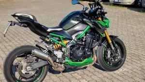 Kawasaki Z 900 SE (2022 - 24)  (10)