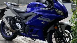 Yamaha YZF R3 (2019 - 20)  (4)
