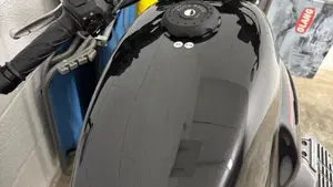 Moto Guzzi V7 Stone Special Edition (2022 - 25)  (3)