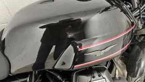 Moto Guzzi V7 Stone Special Edition (2022 - 25)  (4)