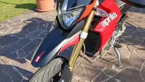 Aprilia Dorsoduro 750 (2009 - 14)  (7)