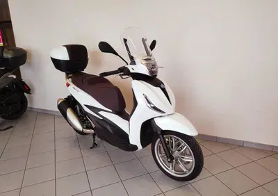 Piaggio Beverly 300 ABS-ASR (2021 - 25) - Annuncio 9985600
