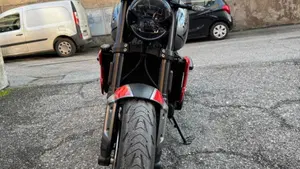 Triumph Trident 660 (2021 - 24)  (2)