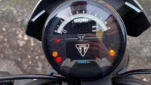 Triumph Trident 660 (2021 - 24)  (6)