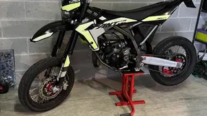 Fantic Motor Motard 50 Performance 2t (2020)  (5)