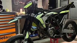 Fantic Motor Motard 50 Performance 2t (2020)  (8)