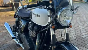 Triumph Thruxton 900 ACE (2014 - 15)  (3)