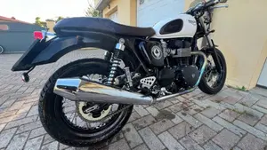 Triumph Thruxton 900 ACE (2014 - 15)  (9)