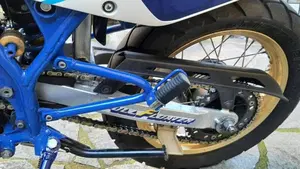 Suzuki   (4)
