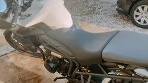 Triumph Tiger 800 XC (2011 - 12)  (3)