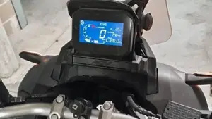 Honda ADV 350 (2022 - 24)  (3)