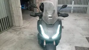 Honda ADV 350 (2022 - 24)  (4)
