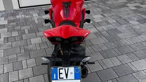 Ducati Streetfighter V4 1100 S (2020)  (4)