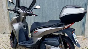 Honda SH 300 i Sport ABS (2018 - 20)  (4)