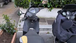 Kymco Agility 50 R16 (2008 - 16)  (3)