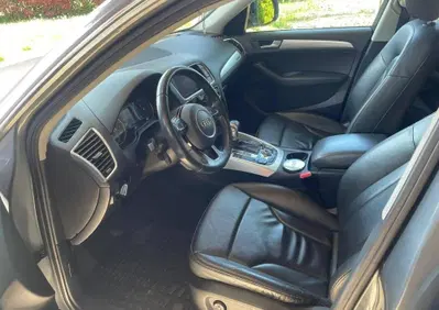 Audi Q5 2.0 TDI 177CV quattro S tronic (5)