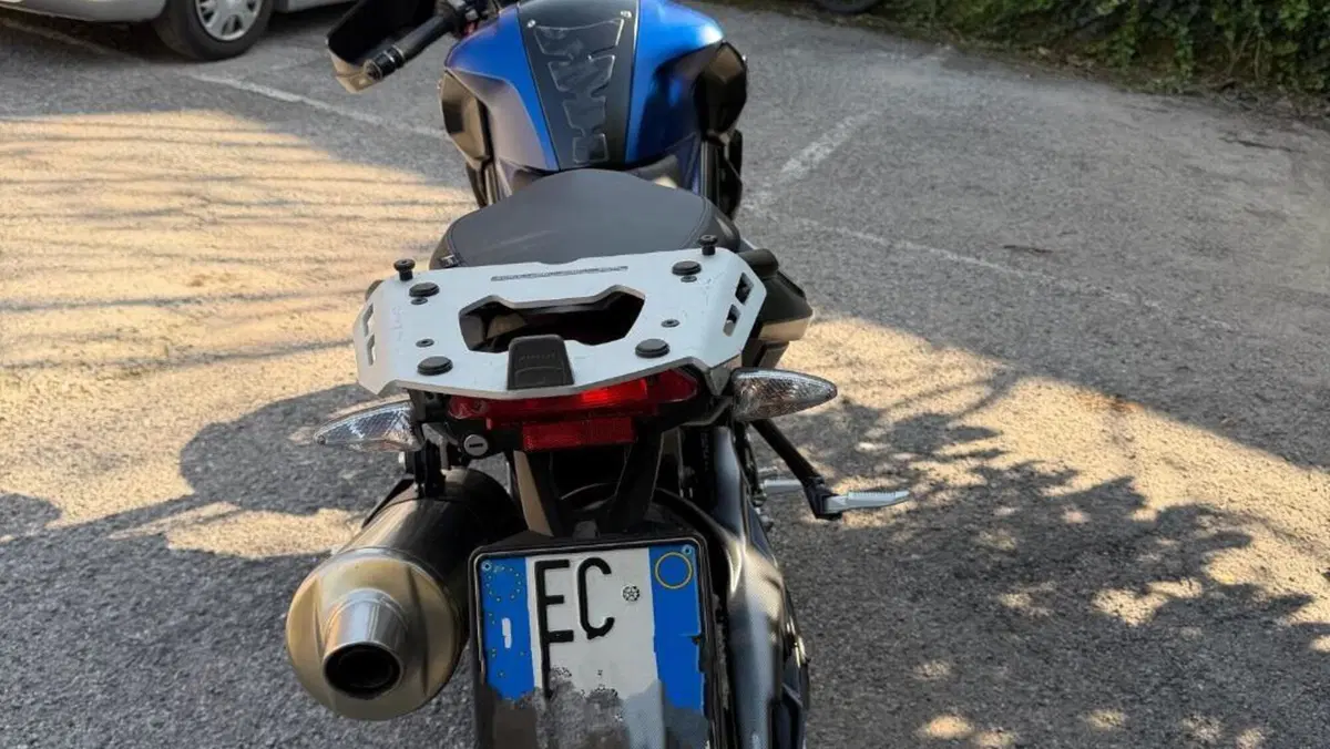 Bmw F 800 R (2015 - 16)  (3)