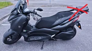 Yamaha X-Max 300 (2021 - 24)  (3)