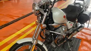 Moto Guzzi Nevada 750 Club (1998 - 01)  (7)