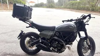 Ducati Scrambler 800 Night Shift (2021 - 22) usata