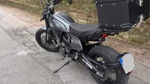 Ducati Scrambler 800 Night Shift (2021 - 22)  (5)