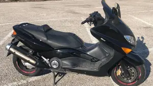 Yamaha T-Max 500 (2004 - 07)  (3)