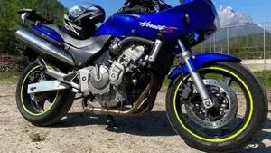 Honda Hornet 600 S (1999 - 01)  (2)