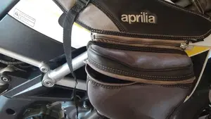 Aprilia Dorsoduro 750 ABS (2009 - 17)  (6)