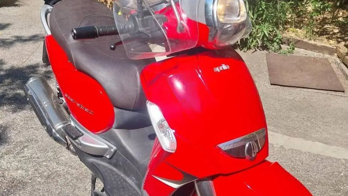 Aprilia Scarabeo 500 (2007 - 12)  (5)