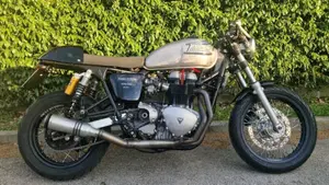 Triumph Thruxton 900 (2004 - 15)  (5)