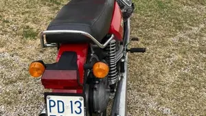Moto Guzzi V 35 (1977 - 80)  (4)