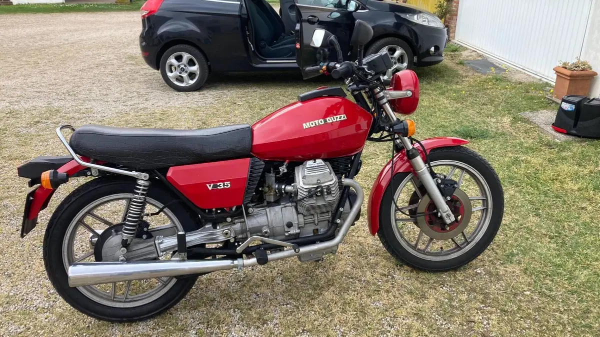 Moto Guzzi V 35 (1977 - 80)  (5)