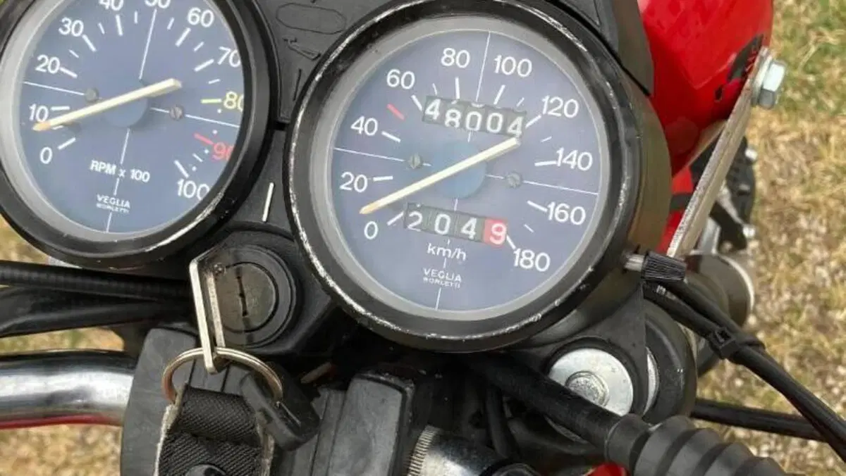 Moto Guzzi V 35 (1977 - 80)  (11)