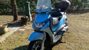 Piaggio Beverly 400 i.e. (2006 - 10)  (2)