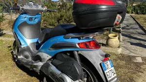 Piaggio Beverly 400 i.e. (2006 - 10)  (3)